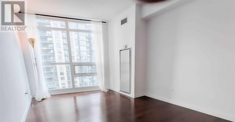 1910-215 Fort York Boulevard, Toronto, ON, M5V 4A2 - 11