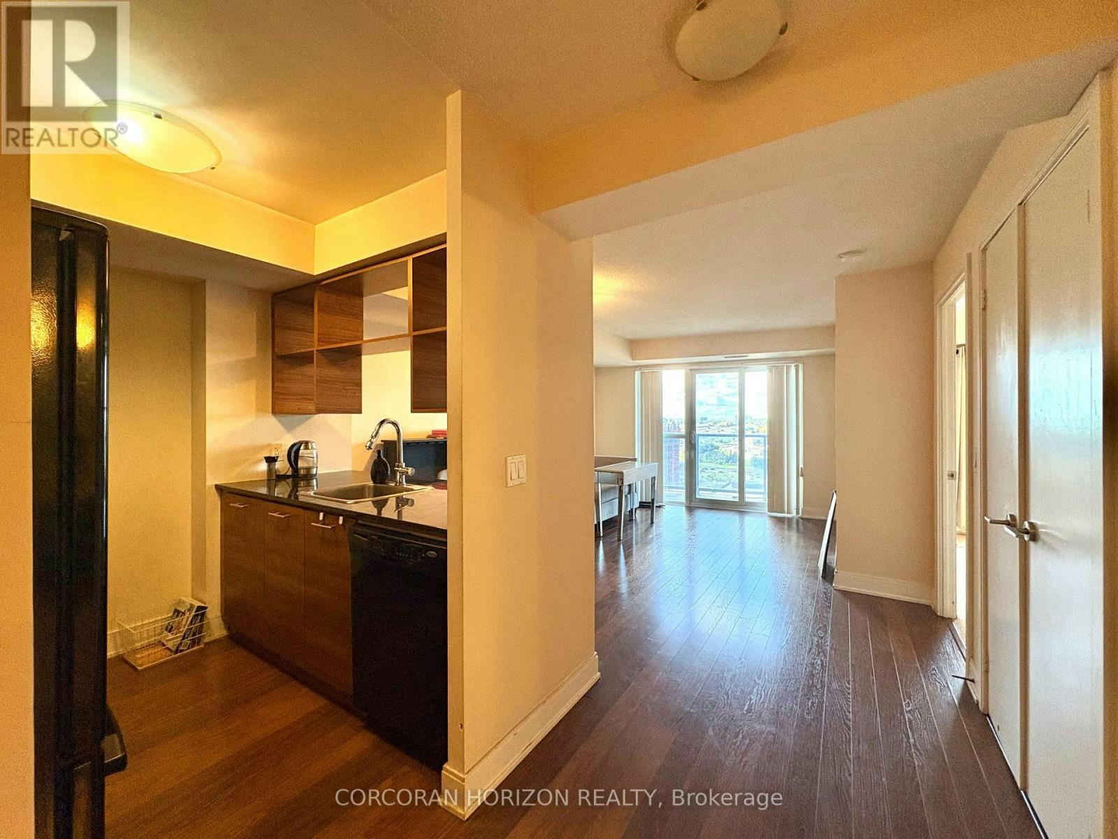 1620-135 Village Green Square, Toronto, ON, M1S 0G4 - 3
