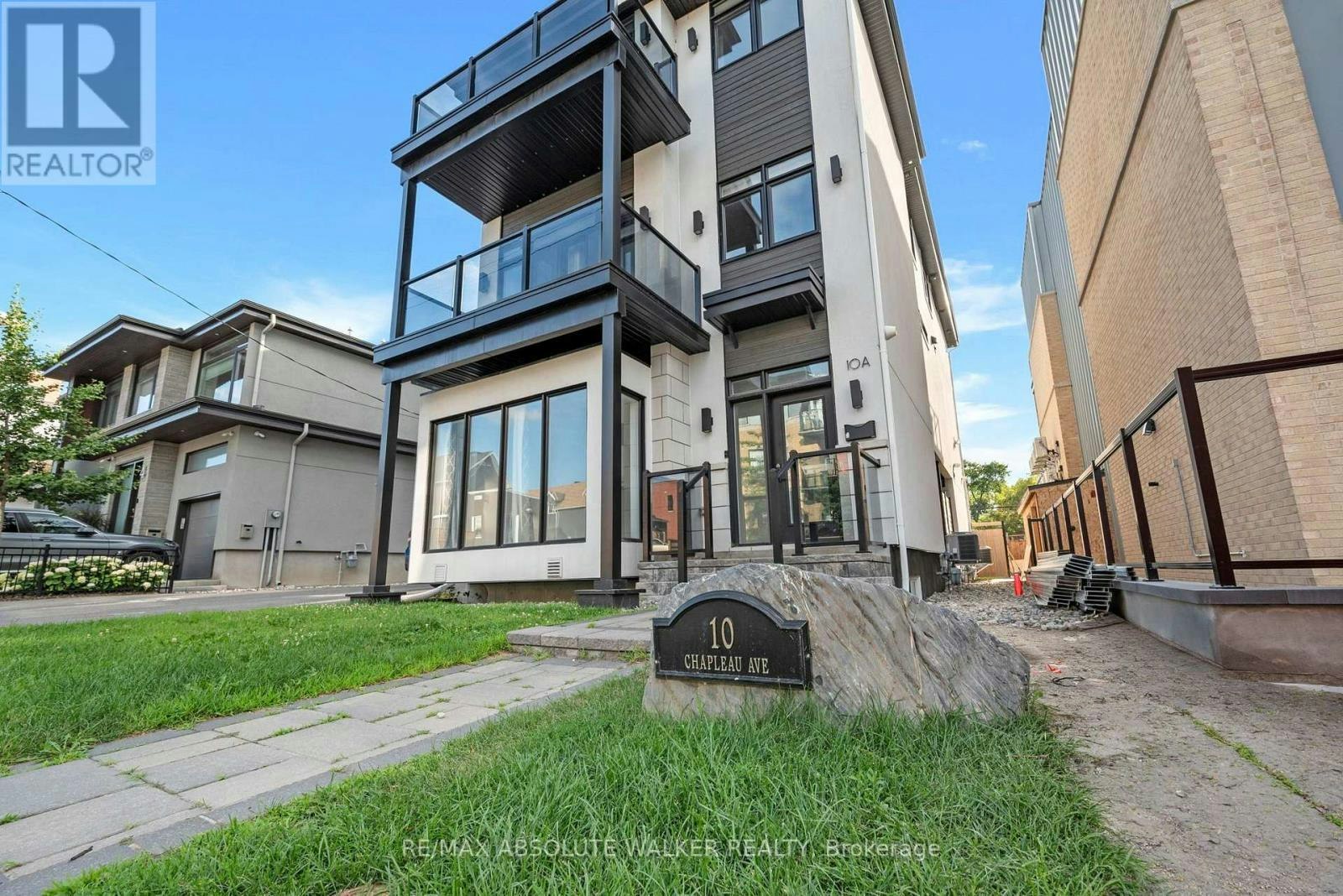 A-10 Chapleau Avenue, Ottawa, ON, K1M 1E3 - 2