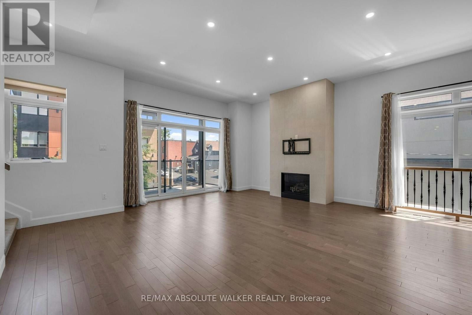 A-10 Chapleau Avenue, Ottawa, ON, K1M 1E3 - 12
