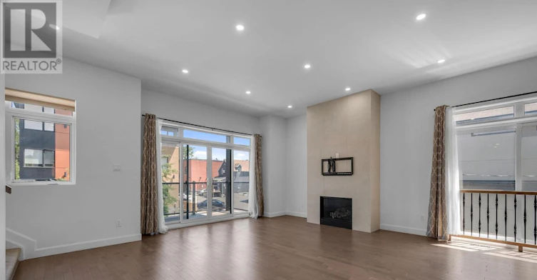 A-10 Chapleau Avenue, Ottawa, ON, K1M 1E3 - 12