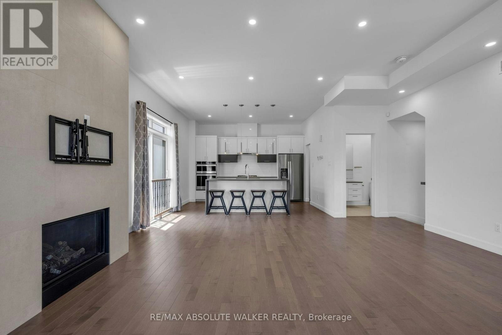 A-10 Chapleau Avenue, Ottawa, ON, K1M 1E3 - 13