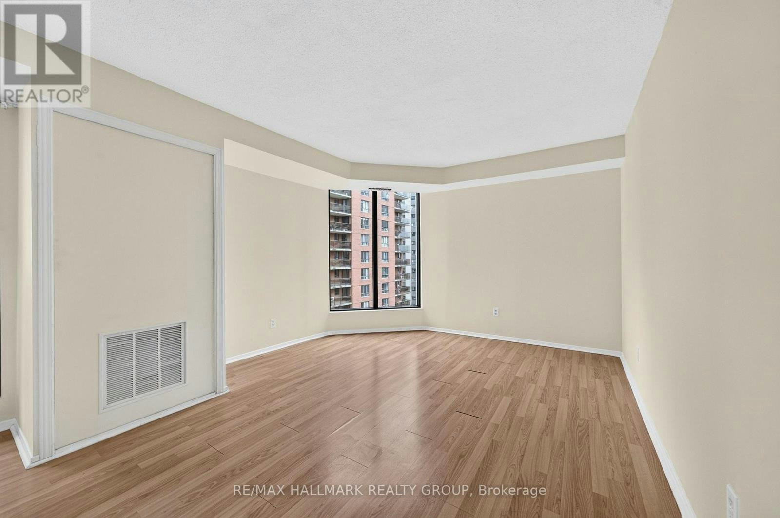 1203-200 Bay Street, Ottawa, ON, K1R 7W8 - 21