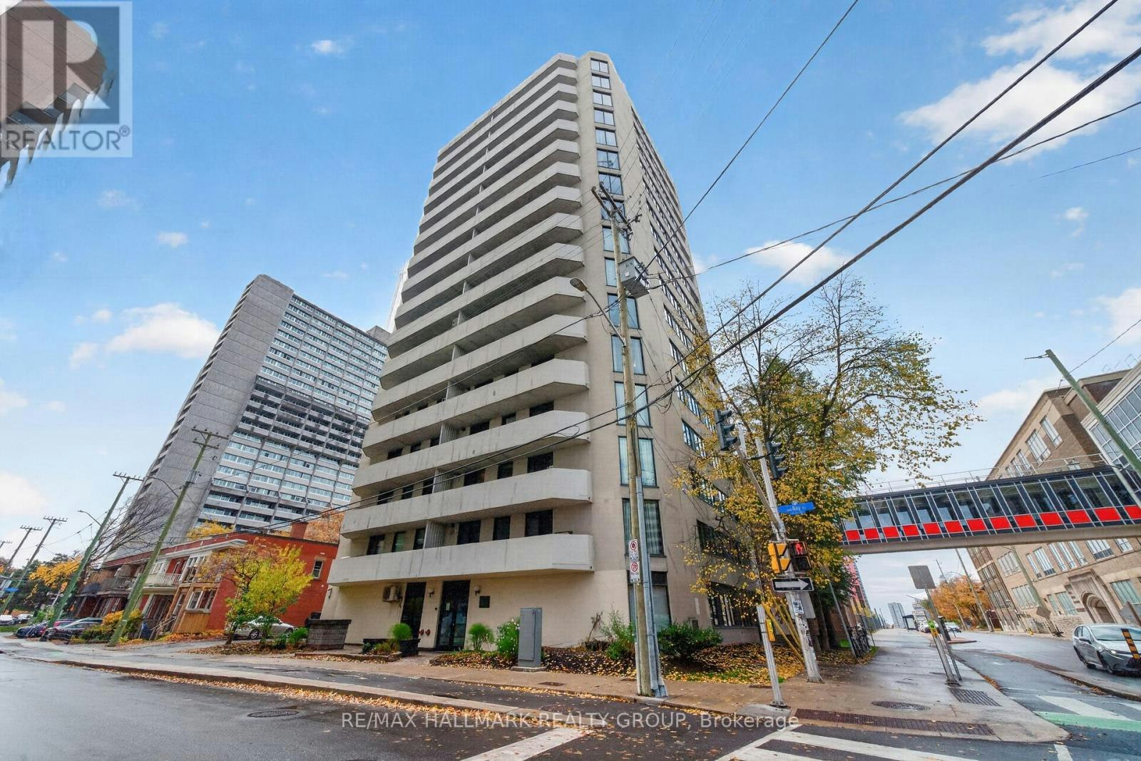 1203-200 Bay Street, Ottawa, ON, K1R 7W8 - 2