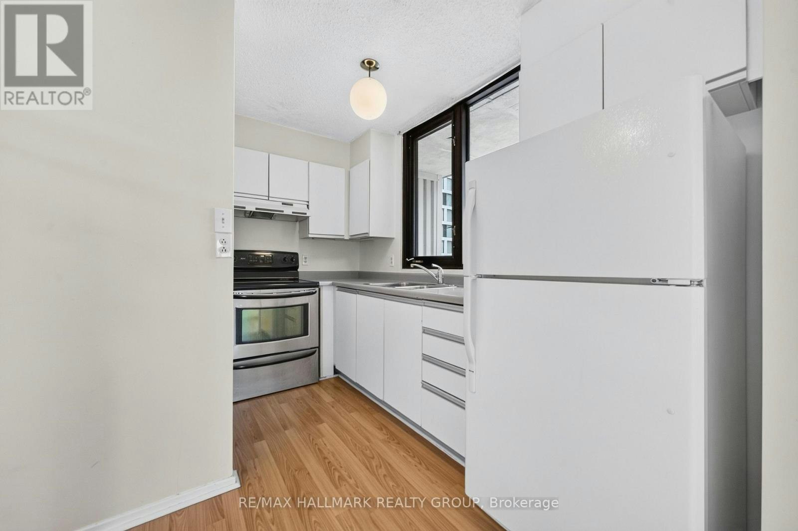 1203-200 Bay Street, Ottawa, ON, K1R 7W8 - 17
