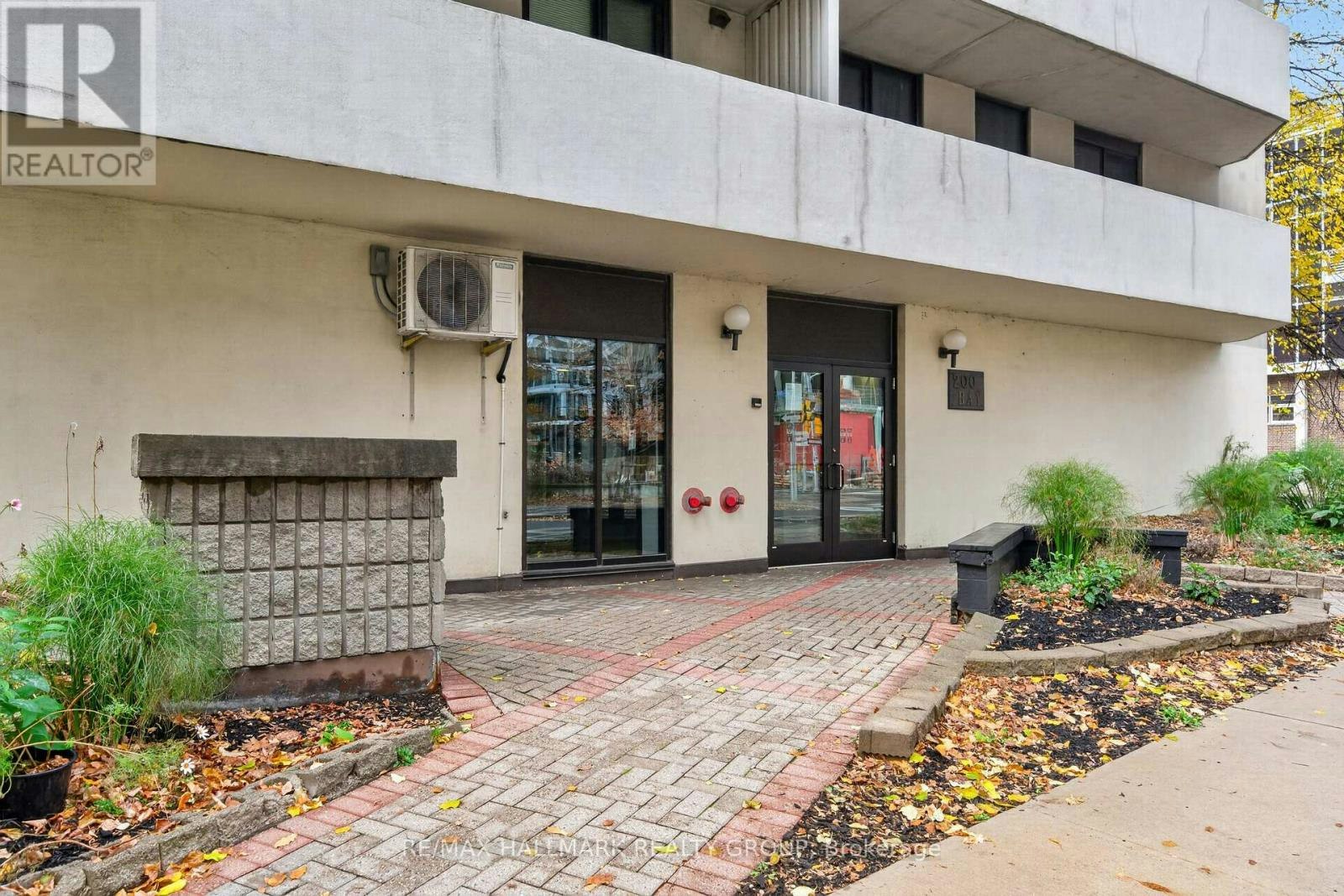 1203-200 Bay Street, Ottawa, ON, K1R 7W8 - 3