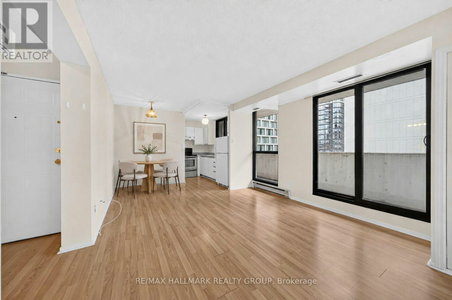 1203-200 Bay Street, Ottawa, ON, K1R 7W8 - 9