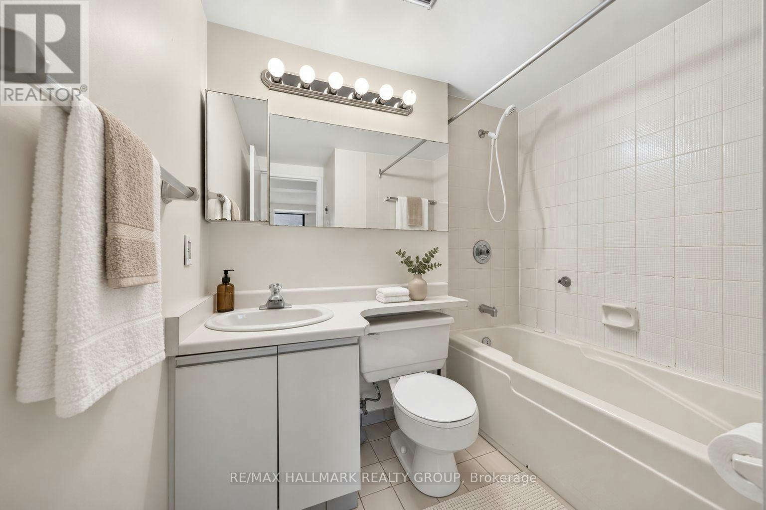 1203-200 Bay Street, Ottawa, ON, K1R 7W8 - 29