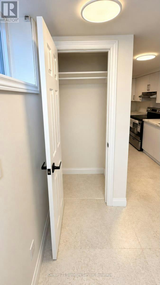BASEMENT-107 Bayview Parkway, Newmarket, ON, L3Y 3W2 - 6