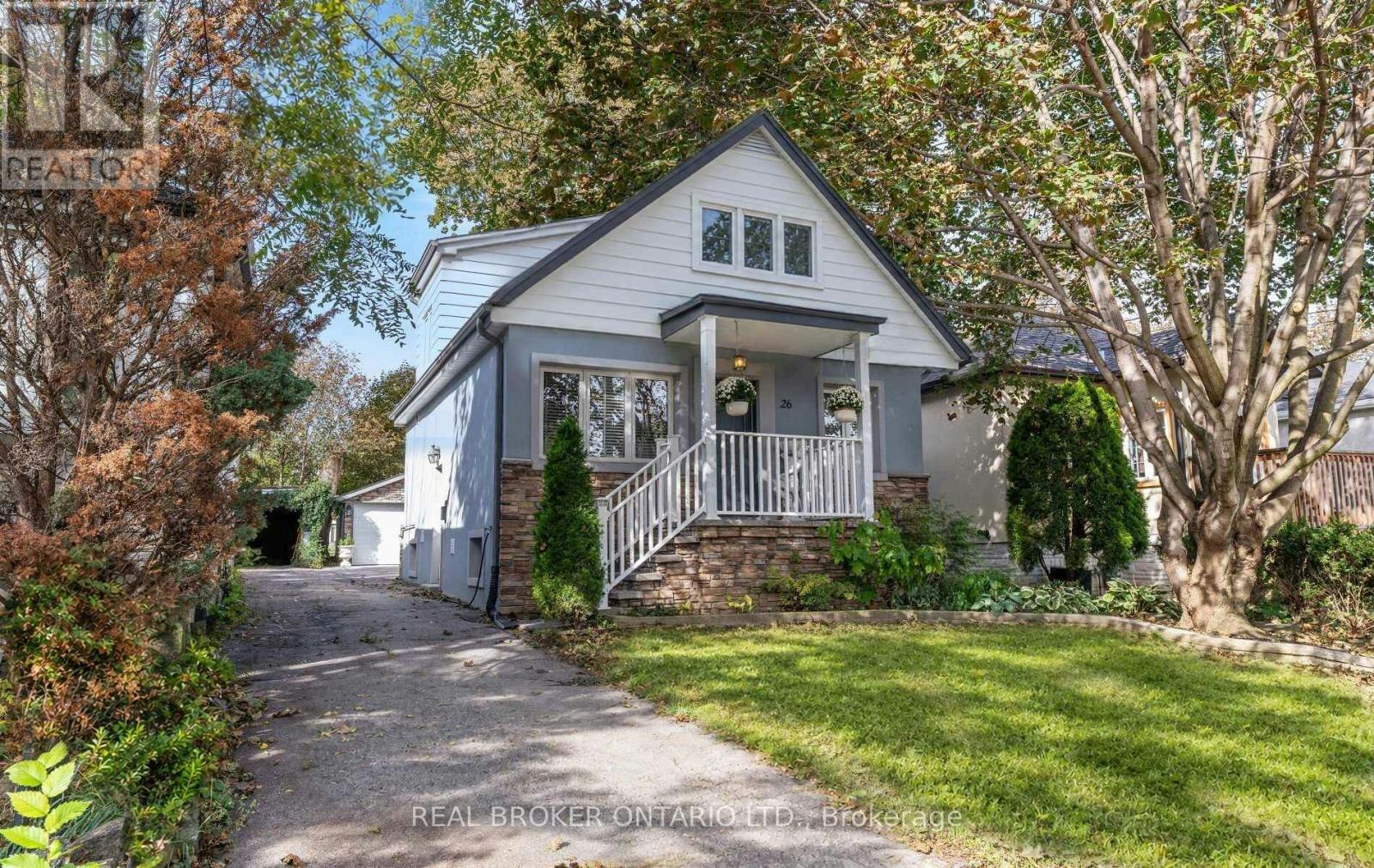 26 Roxaline Street, Toronto, ON, M9P 2Y9