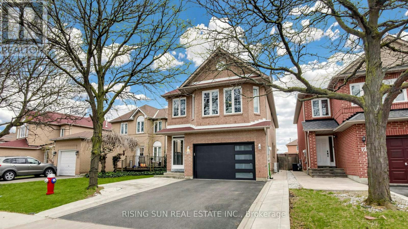 10 Cedarwood Crescent, Brampton, ON, L6X 4K1