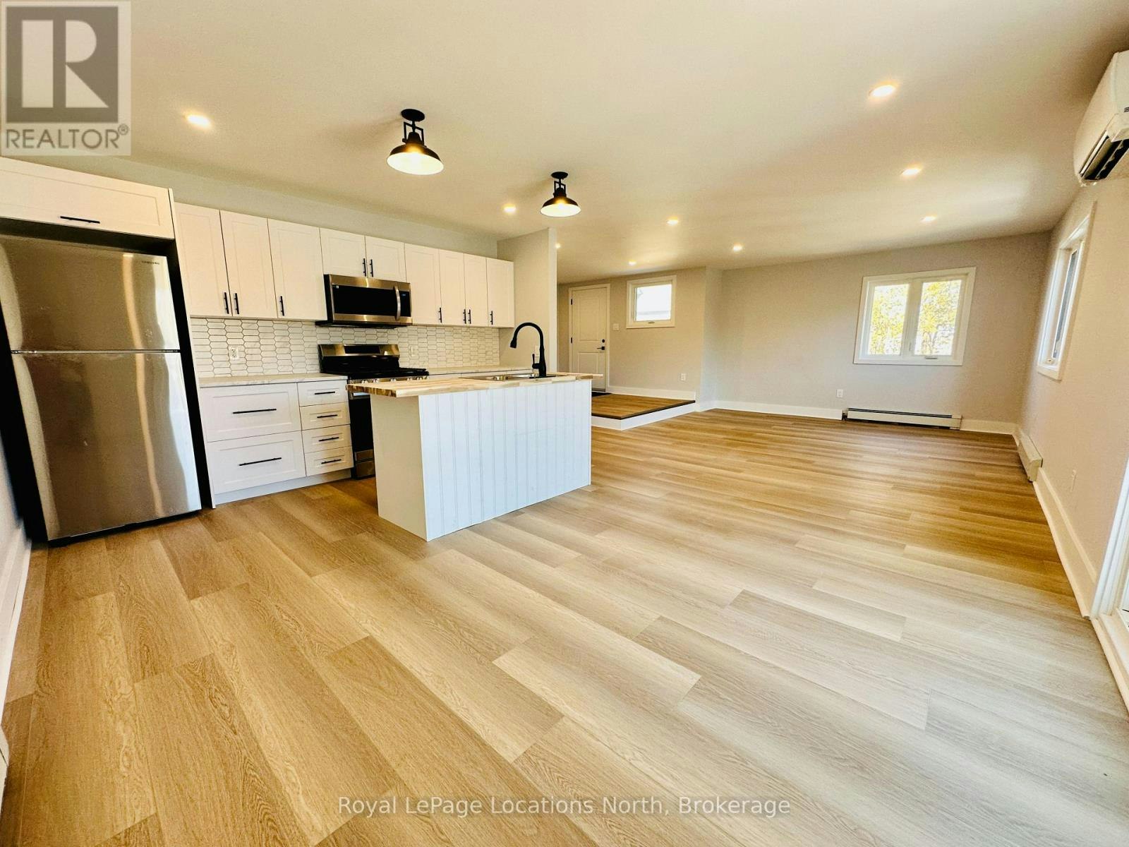 3-29 Beech Street, Collingwood, ON, L9Y 2T1 - 2