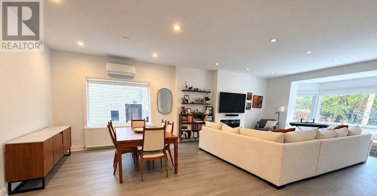 MAIN-8 Glen Edyth Drive, Toronto, ON, M4V 2V7 - 5