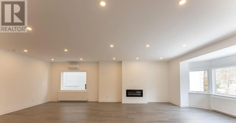MAIN-8 Glen Edyth Drive, Toronto, ON, M4V 2V7 - 6