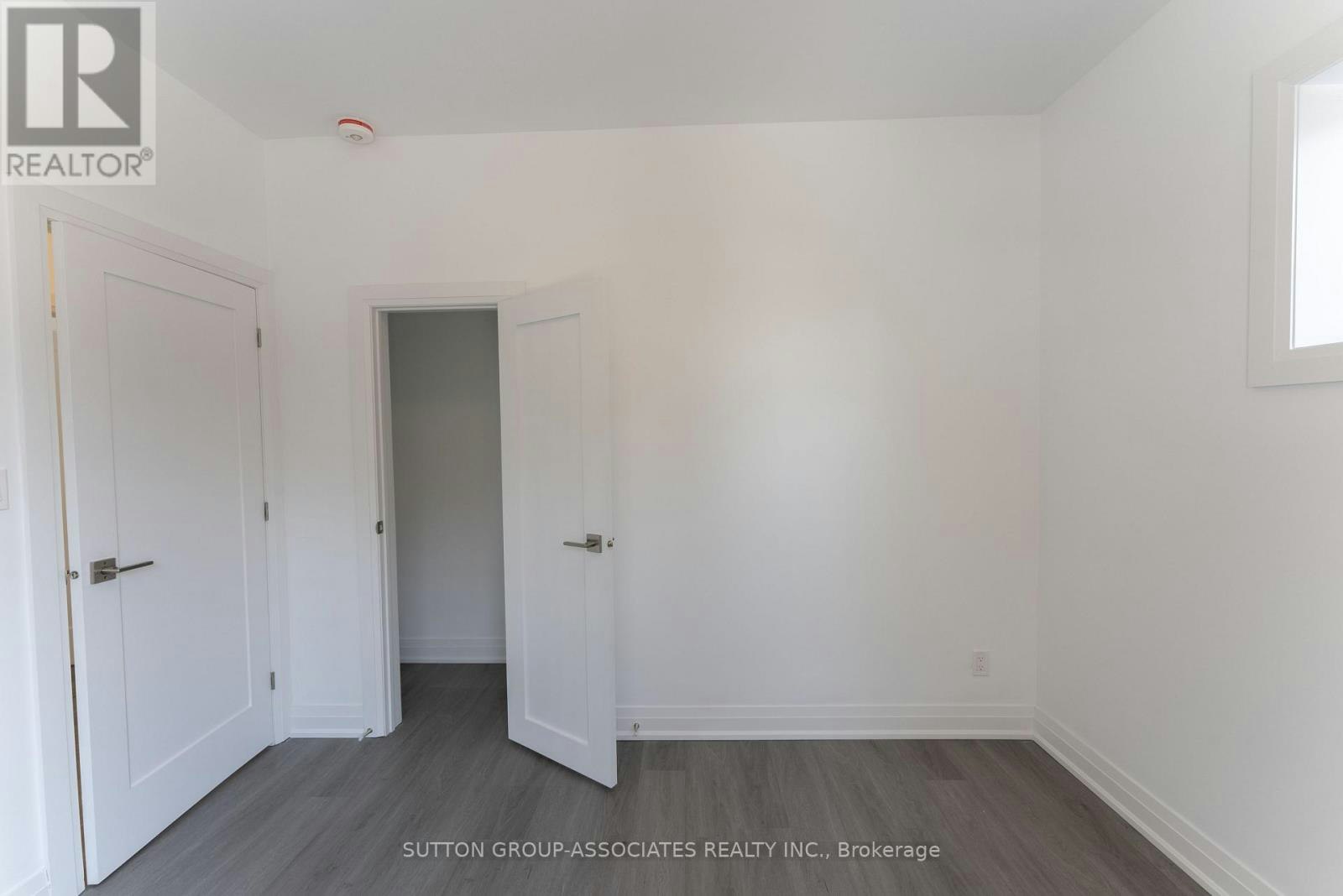 MAIN-8 Glen Edyth Drive, Toronto, ON, M4V 2V7 - 15