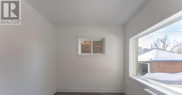 MAIN-8 Glen Edyth Drive, Toronto, ON, M4V 2V7 - 16