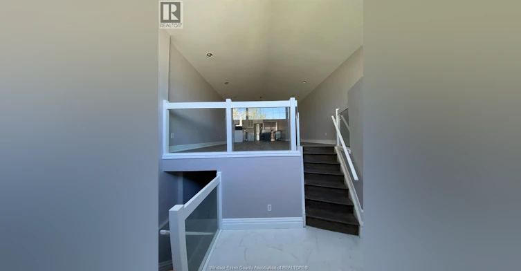 4255 Zurich Avenue, Windsor, ON, N9G 2Z7 - 7