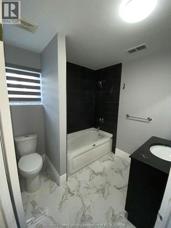 4255 Zurich Avenue, Windsor, ON, N9G 2Z7 - 15