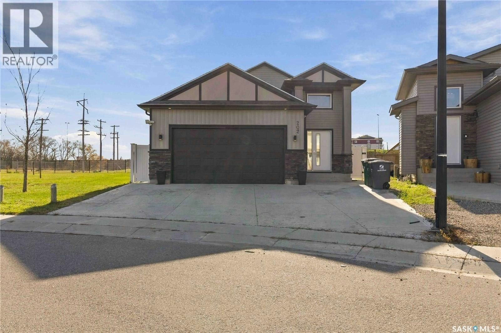202 Palliser Court, Saskatoon, SK, S7L 4P9