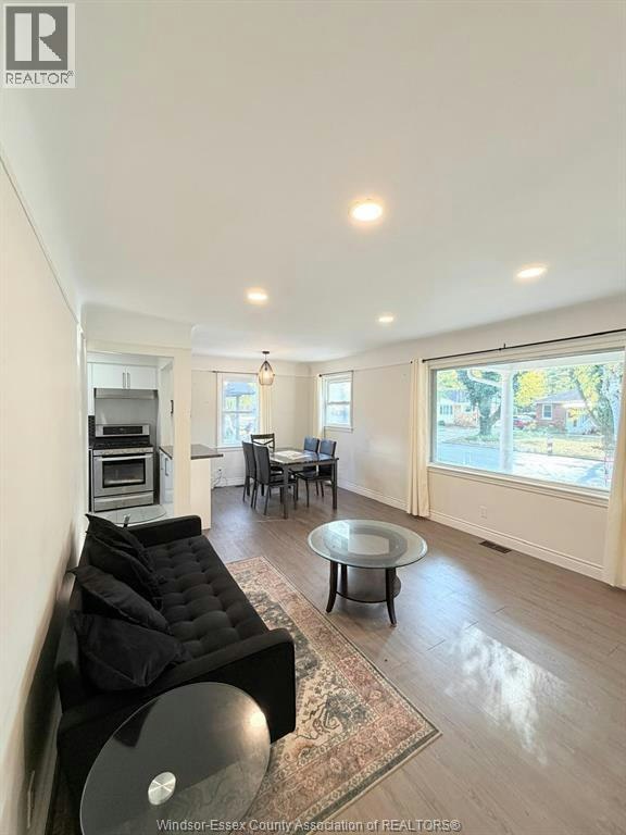 3162 Curry, Windsor, ON, N9E 2T3 - 3
