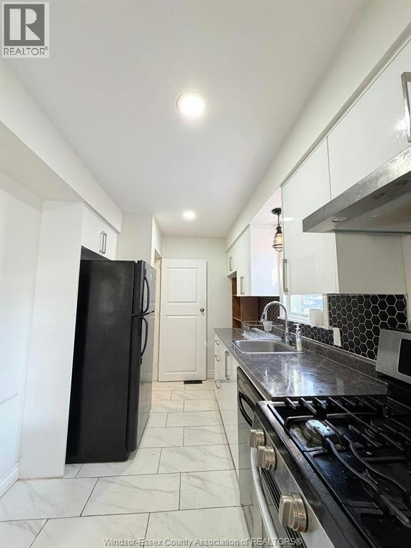 3162 Curry, Windsor, ON, N9E 2T3 - 4