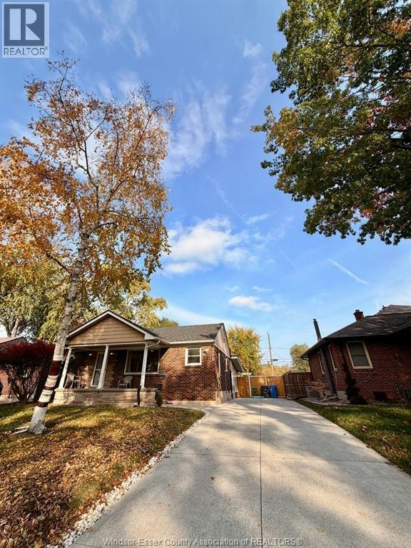 3162 Curry, Windsor, ON, N9E 2T3