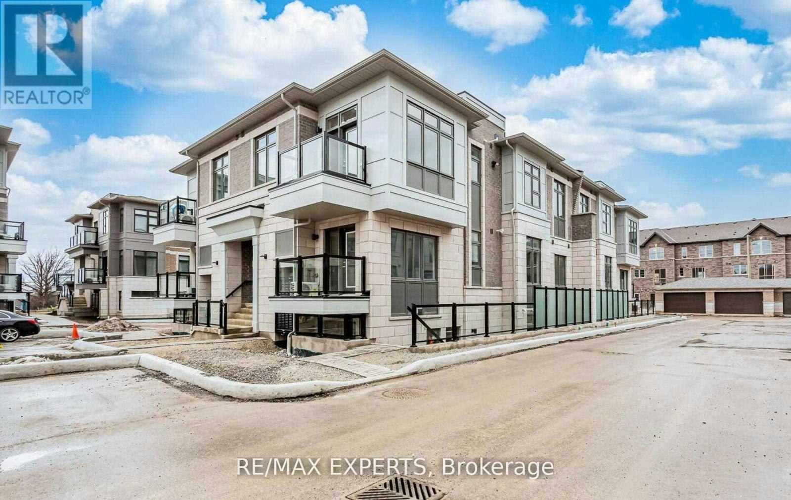 608-50 Halliford Place, Brampton, ON, L6P 4R1