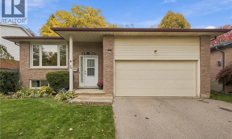 30 Carlyle Place