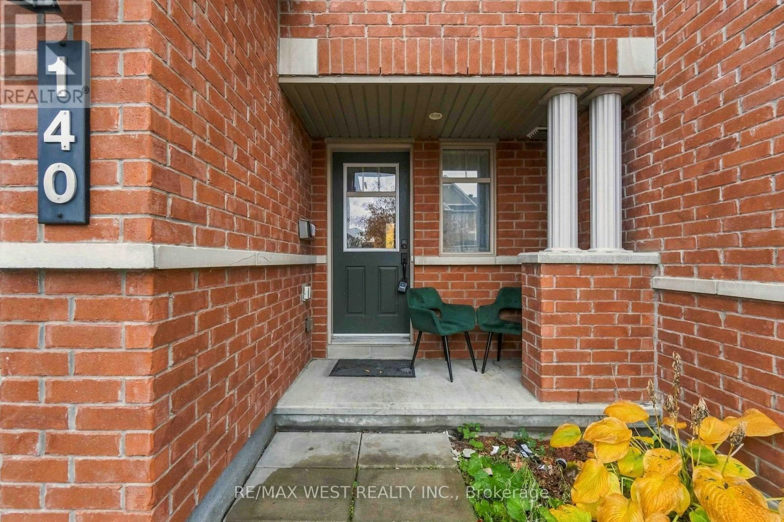 140 Lerta Way, Ottawa, ON, K4A 0W5