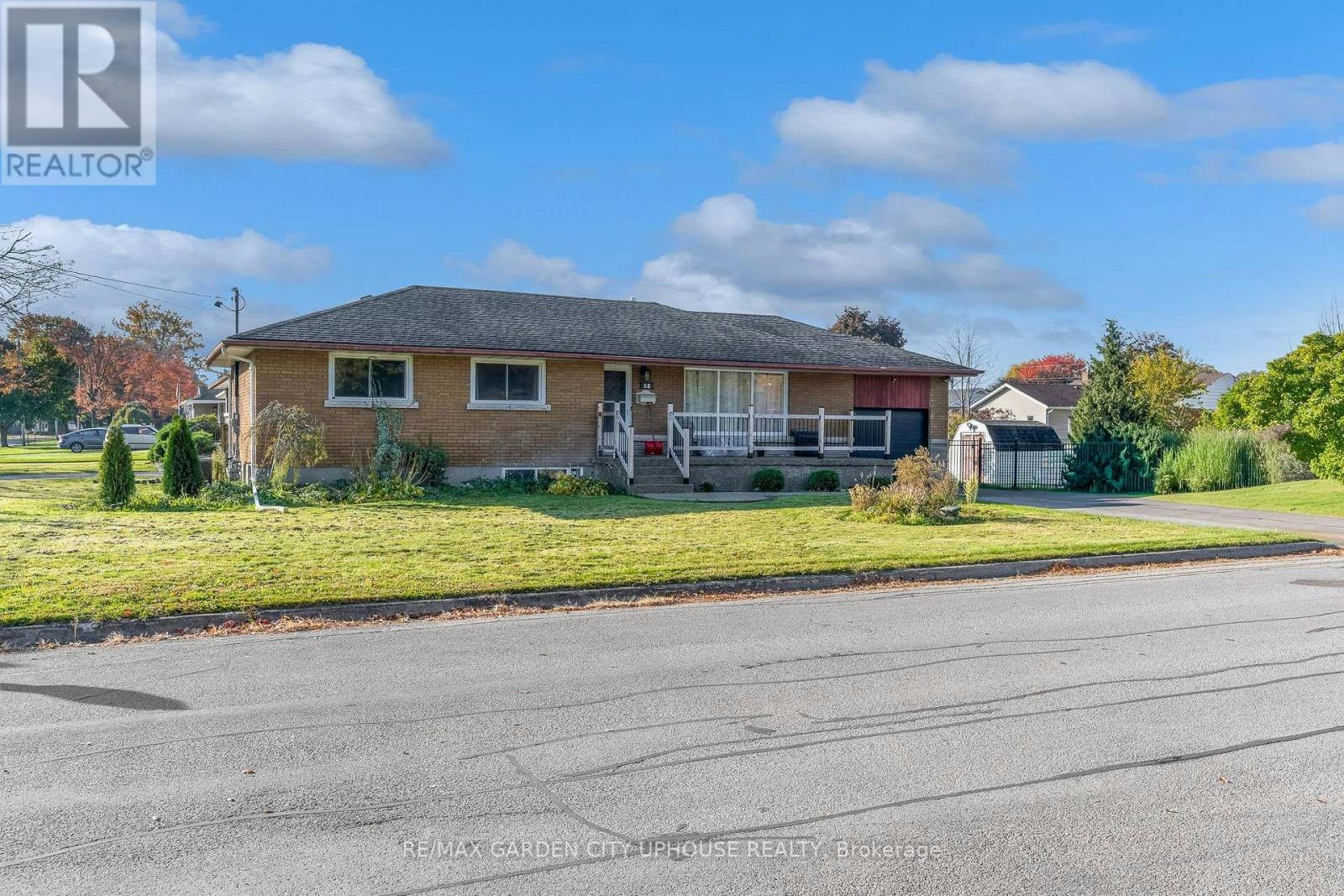 BASEMENT-15 Dexter Drive, Welland, ON, L3C 4B3