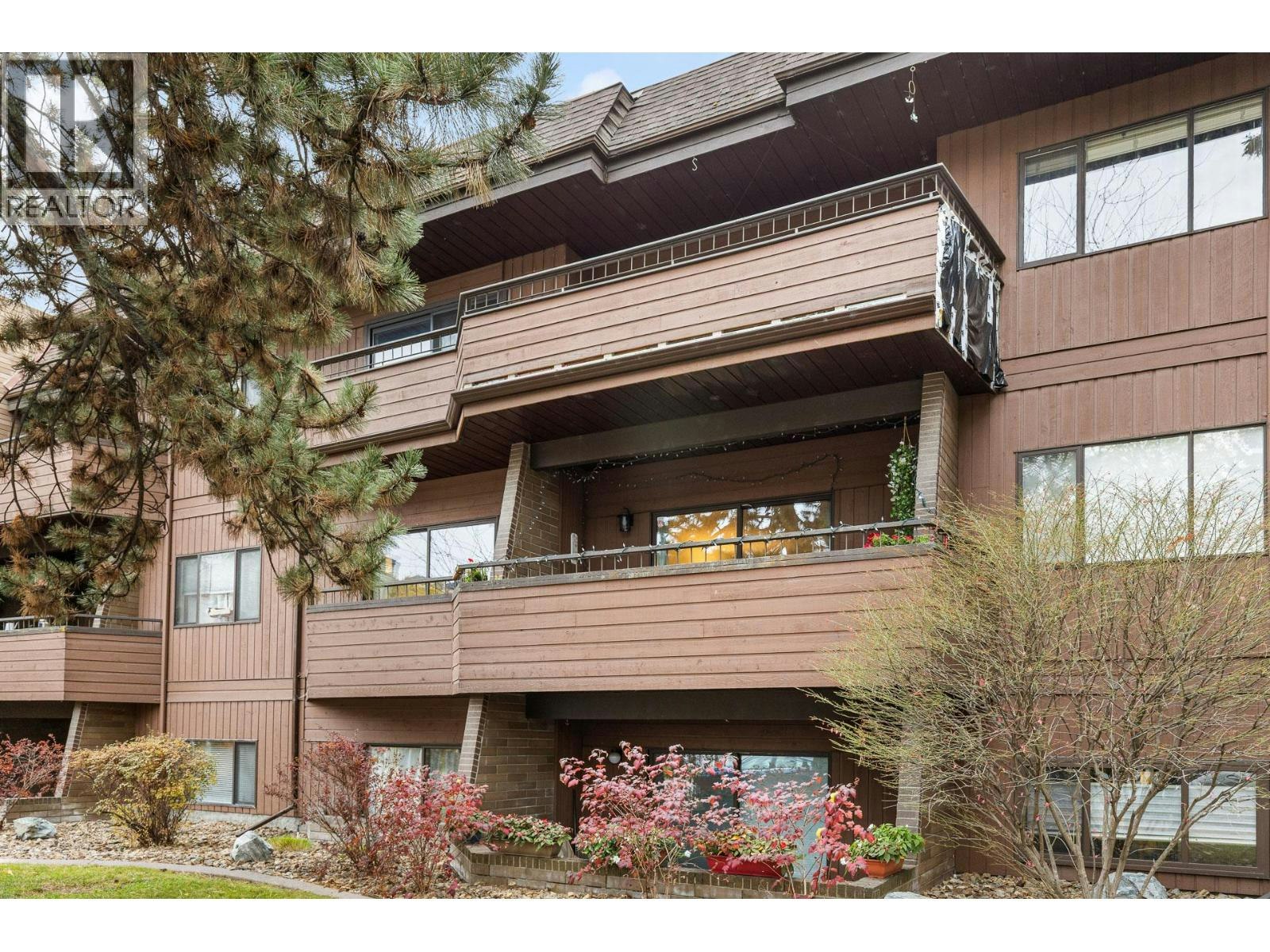 210-983 Bernard Avenue, Kelowna, BC, V1Y 6P7