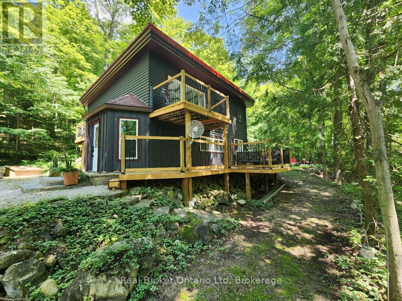 12 7th Avenue, South Bruce Peninsula, ON, N0H 2T0