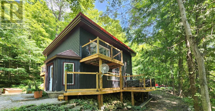 12 7th Avenue, South Bruce Peninsula, ON, N0H 2T0