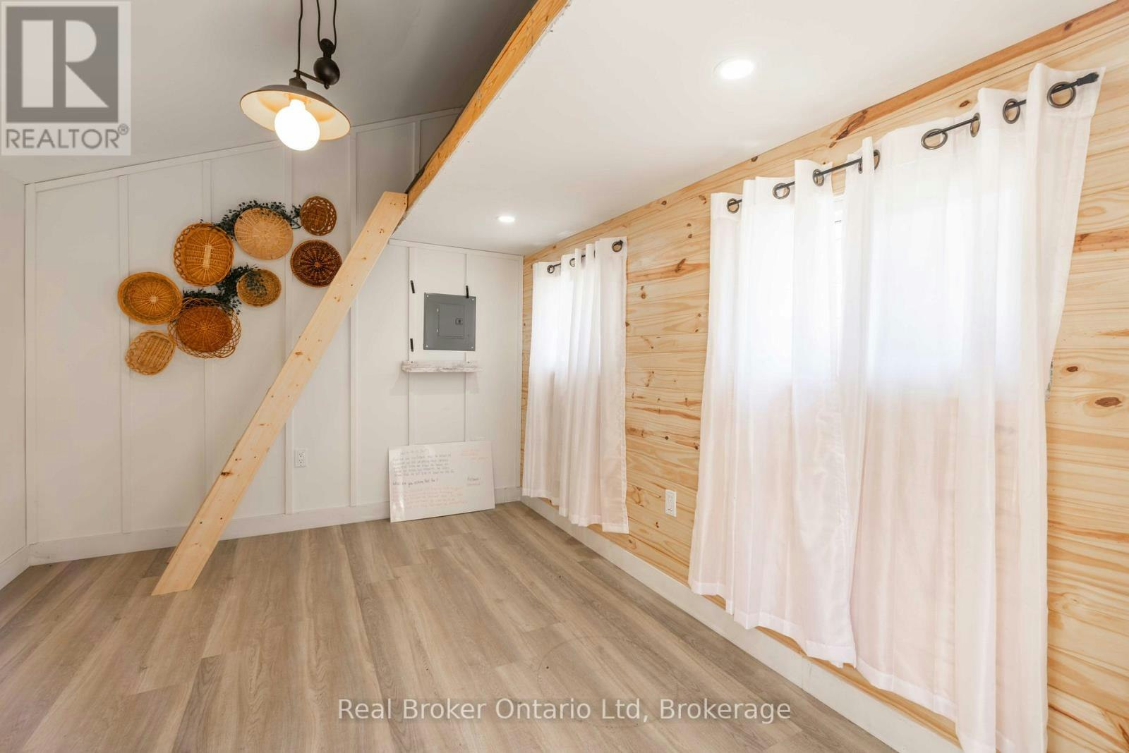 12 7th Avenue, South Bruce Peninsula, ON, N0H 2T0 - 24