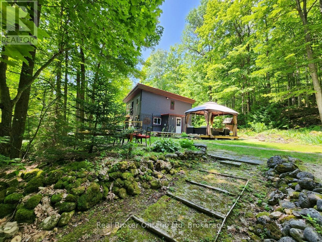 12 7th Avenue, South Bruce Peninsula, ON, N0H 2T0 - 6