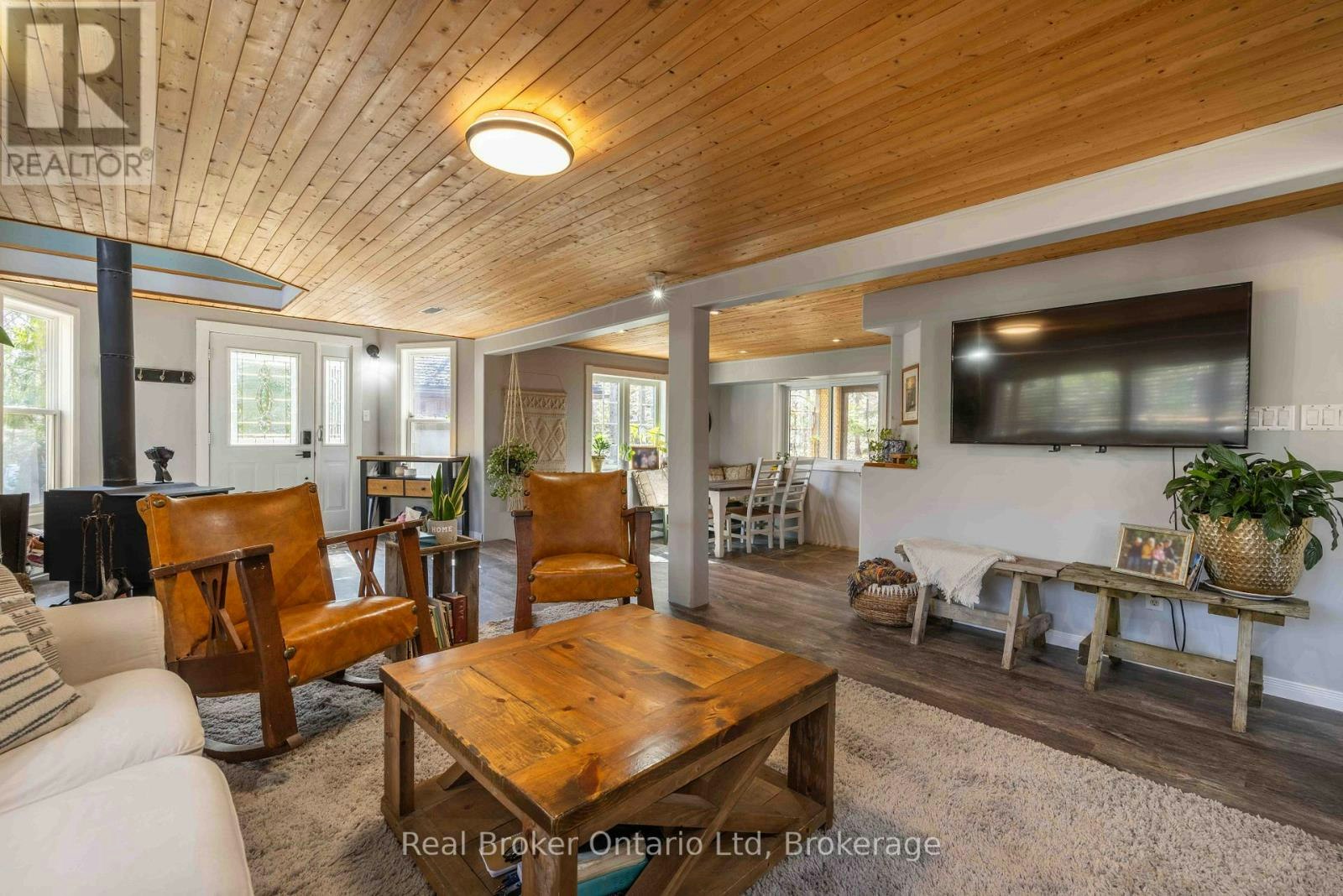12 7th Avenue, South Bruce Peninsula, ON, N0H 2T0 - 9