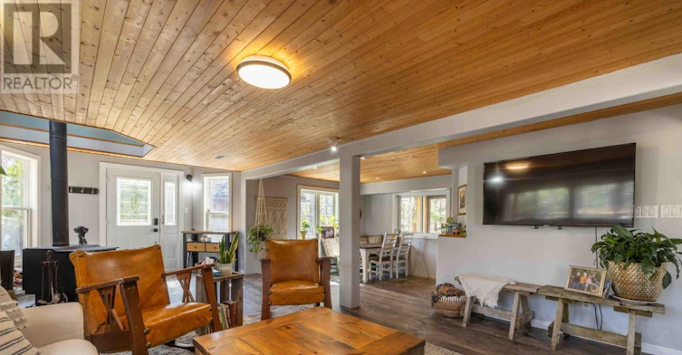 12 7th Avenue, South Bruce Peninsula, ON, N0H 2T0 - 9
