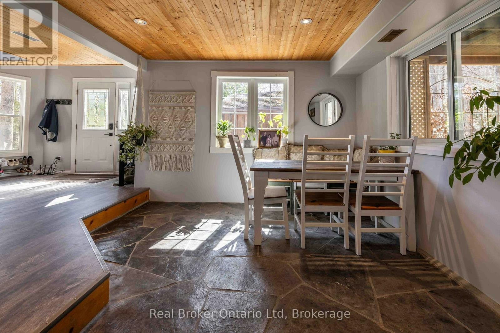 12 7th Avenue, South Bruce Peninsula, ON, N0H 2T0 - 11