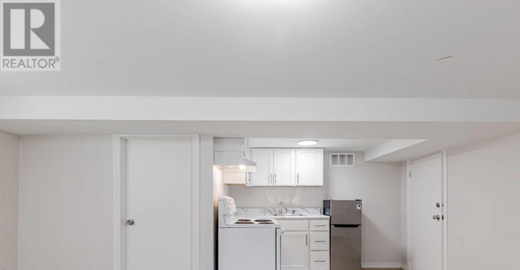 BSMT-41 Fairholme Avenue, Toronto, ON, M6B 2W7 - 8