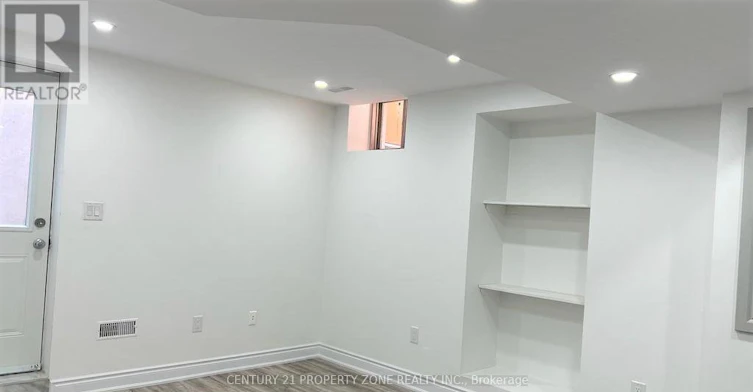 BSMT-544 Dougall Avenue, Caledon, ON, L7C 3Y9 - 2