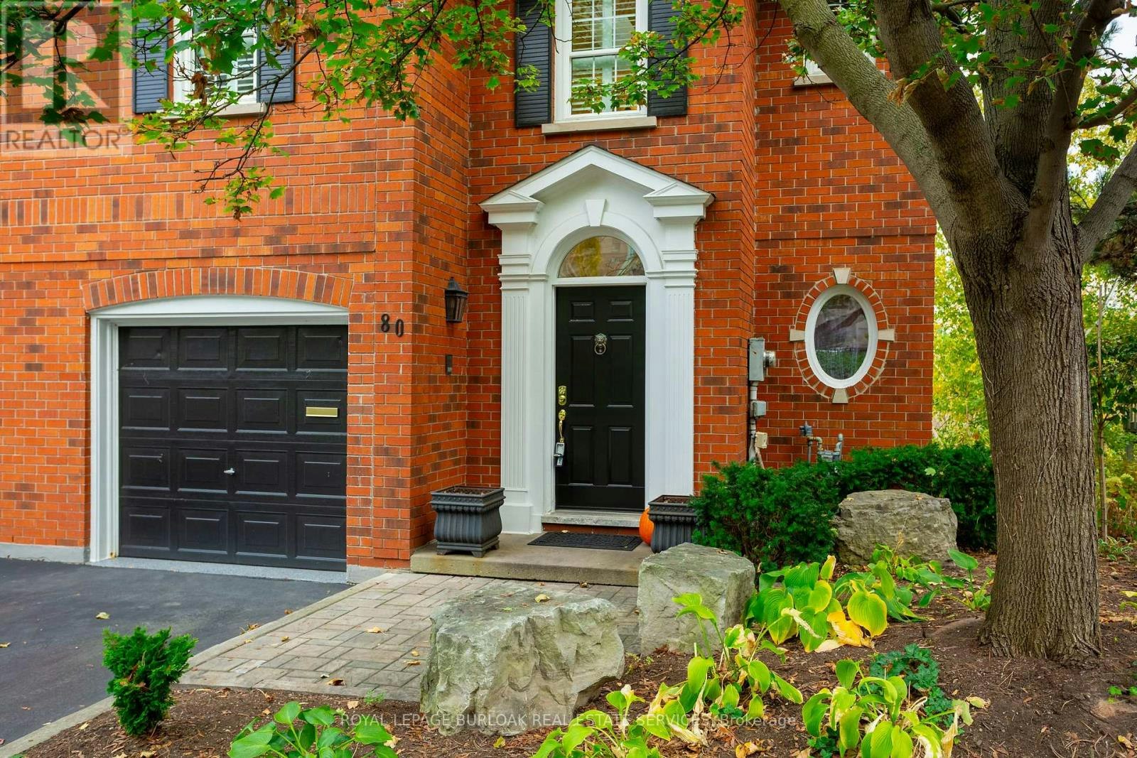 80 Fairwood Place W, Burlington, ON, L7T 4B6