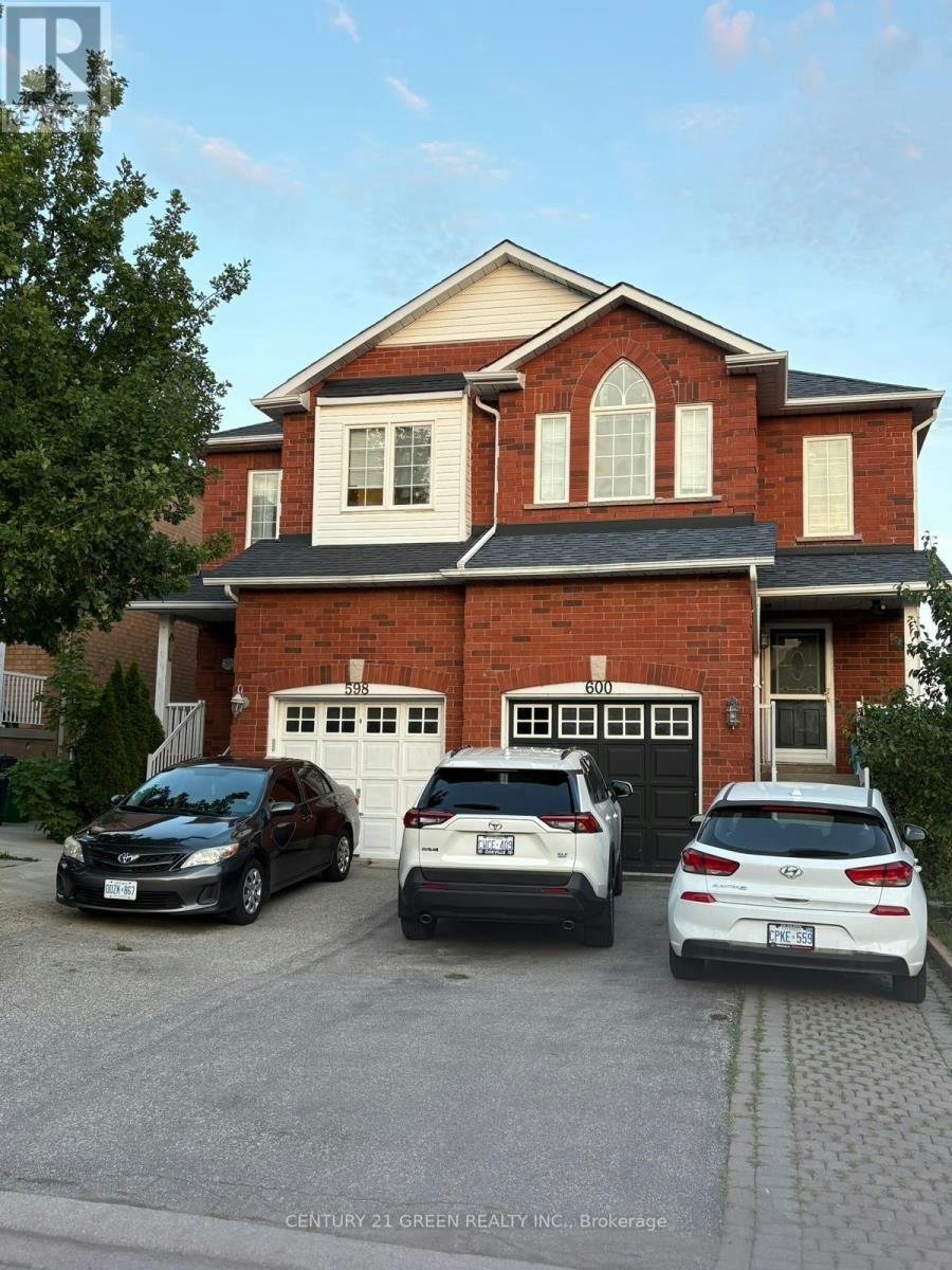 UPPER-598 Dolly Bird Lane, Mississauga, ON, L5W 1G7