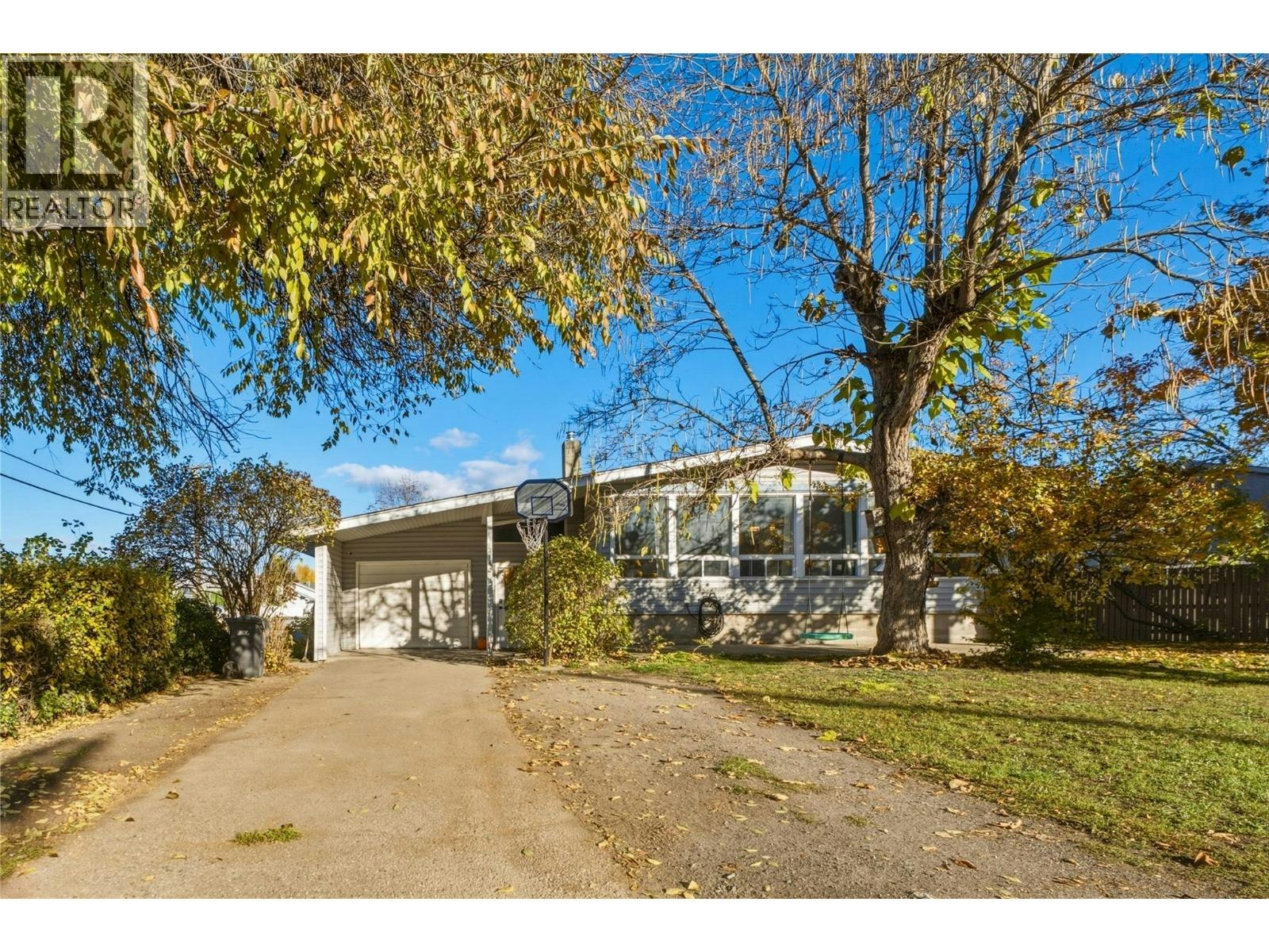 2140 Rosedale Avenue, Armstrong, BC, V4Y 0A3