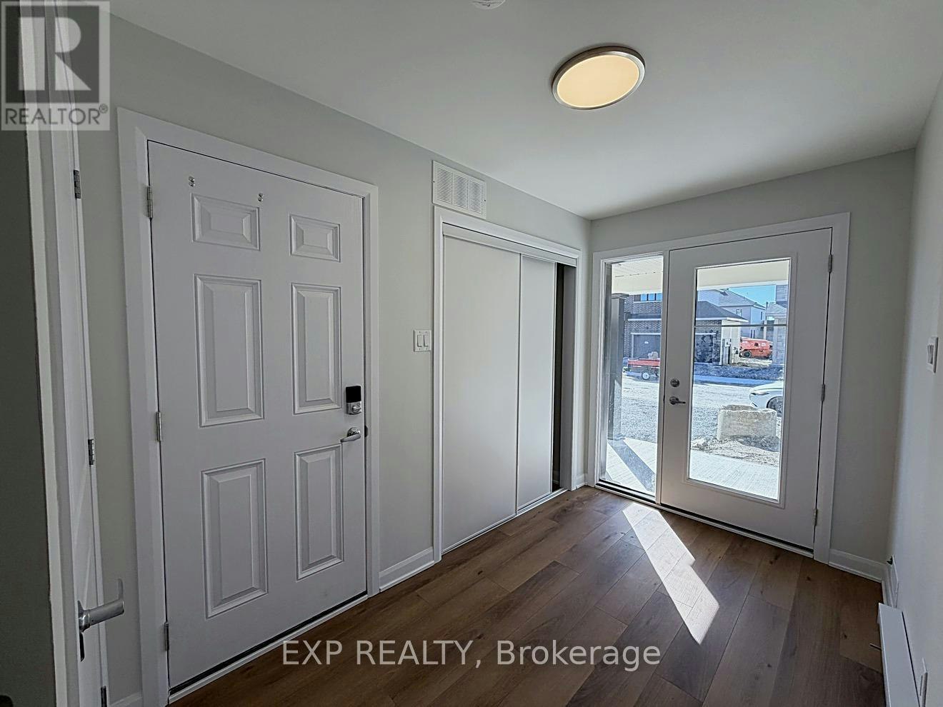 633 Moonglade Crescent, Ottawa, ON, K2J 7N2 - 3