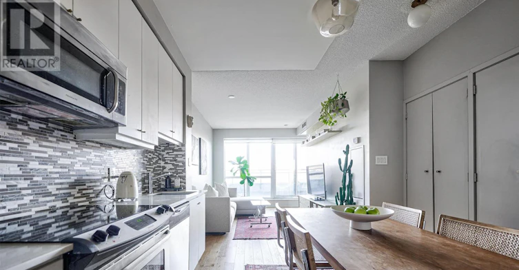 N507-1169 Queen Street W, Toronto, ON, M6J 0A4 - 2