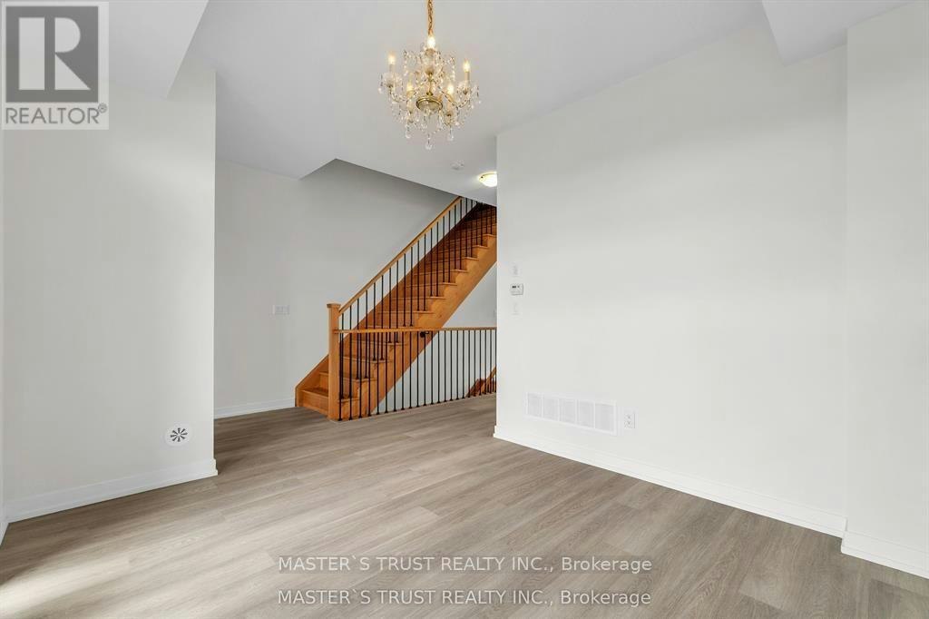 183 Harding Park Street, Newmarket, ON, L3Y 0E3 - 16