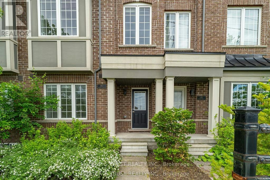 183 Harding Park Street, Newmarket, ON, L3Y 0E3 - 30