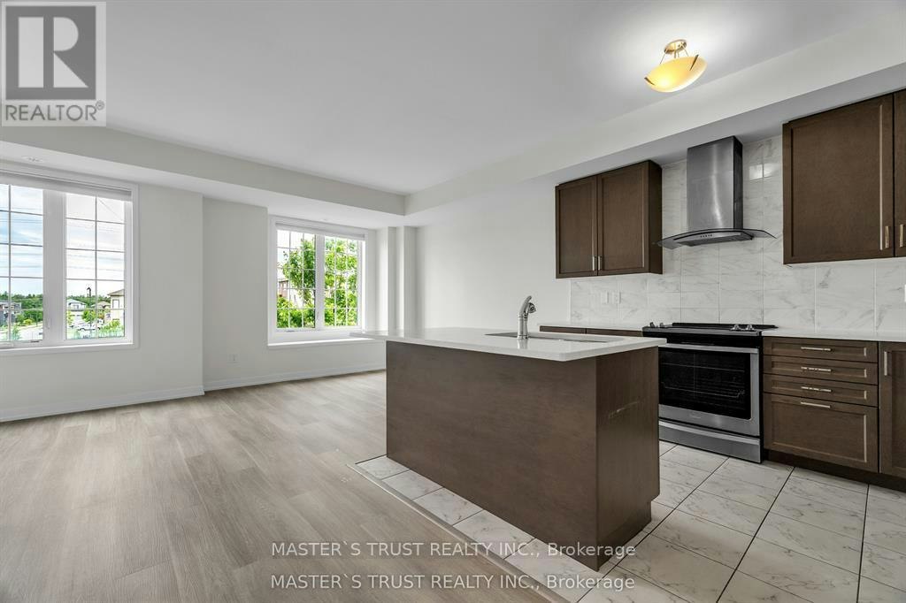 183 Harding Park Street, Newmarket, ON, L3Y 0E3 - 11
