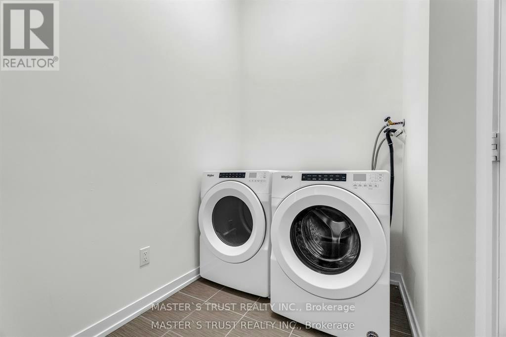 183 Harding Park Street, Newmarket, ON, L3Y 0E3 - 9