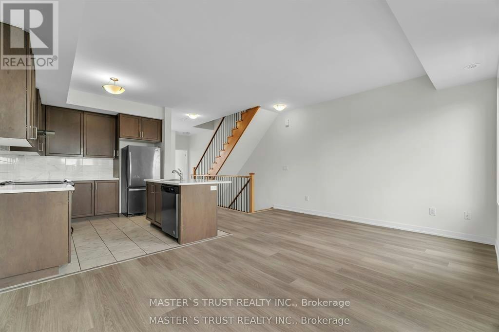 183 Harding Park Street, Newmarket, ON, L3Y 0E3 - 13